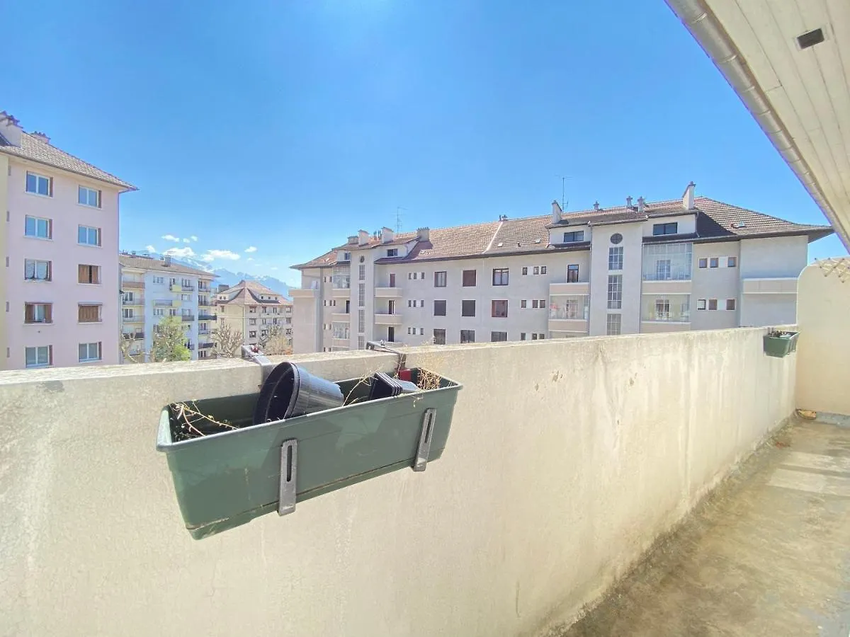Appartement 3 Pieces Renove, Proche Centre-Ville D'Annecy, Balcon Et Equipements Modernes - Fr-1-432-14 Apartment Annecy