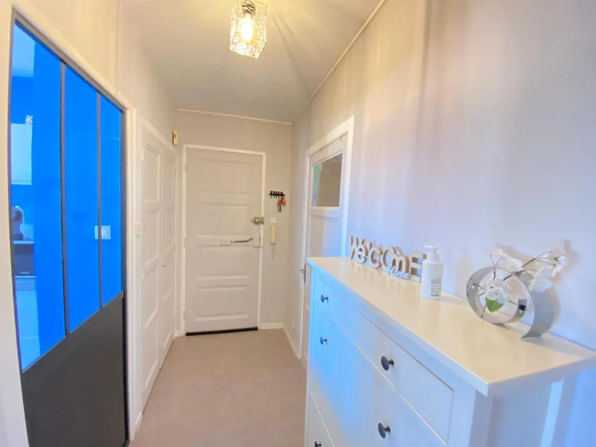 Appartement 3 Pieces Renove, Proche Centre-Ville D'Annecy, Balcon Et Equipements Modernes - Fr-1-432-14 0*, Annecy France